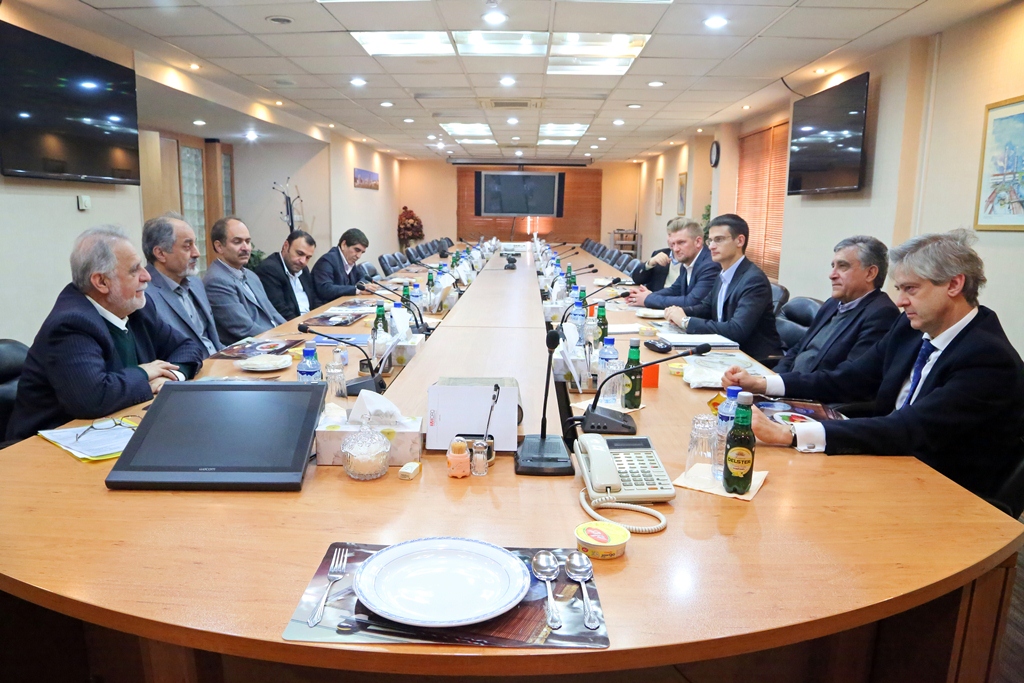 سرمایه گذاری ایتالیا برای تولید &laquo;ورق لوله های بدون درز&raquo; در ایران