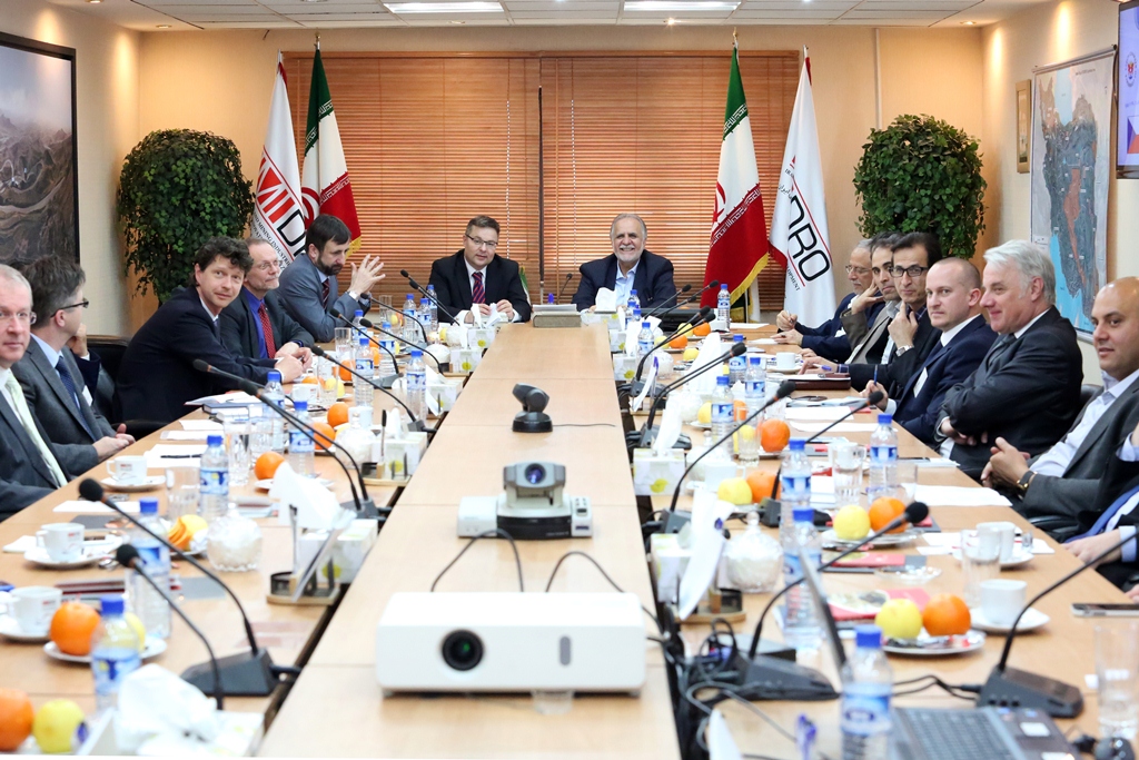 سرمایه گذاران بزرگ چک:&zwnj; با پشتیبانی بانک و بیمه، وارد ایران شده ایم