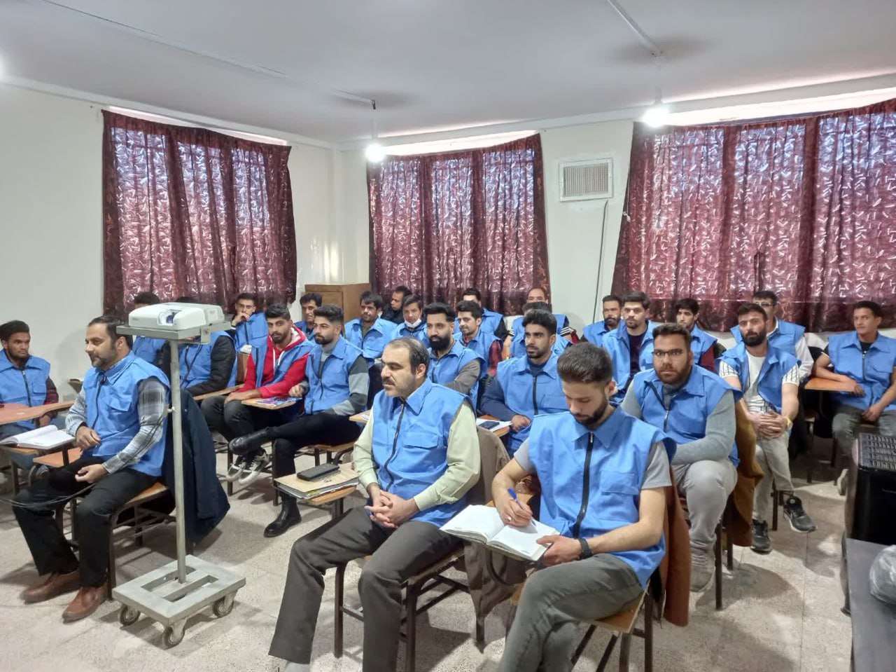 Holding 20 specialized training courses for private sector mines by IMIDRO