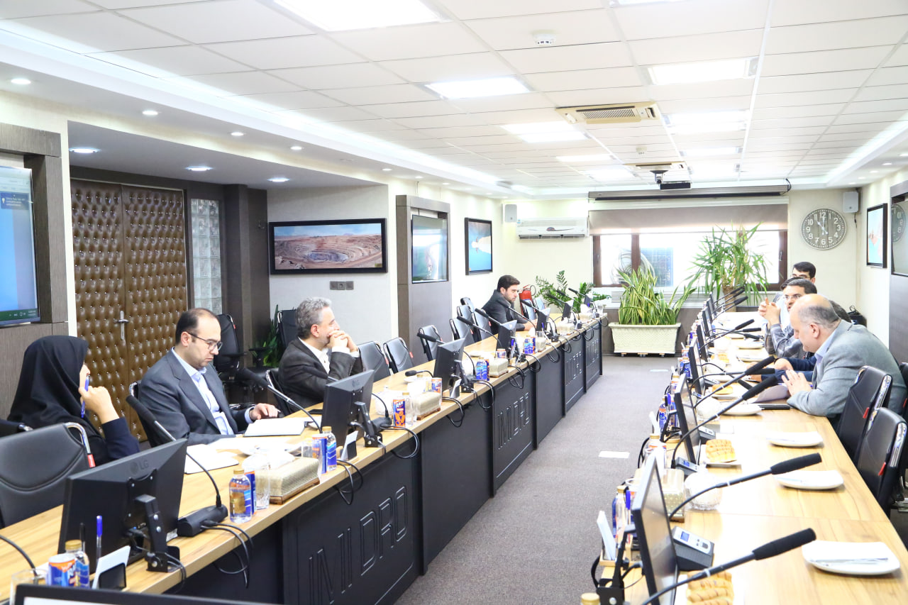 ‎ Deputies of IMIDRO and members of the Presidential Research Center ‎meeting