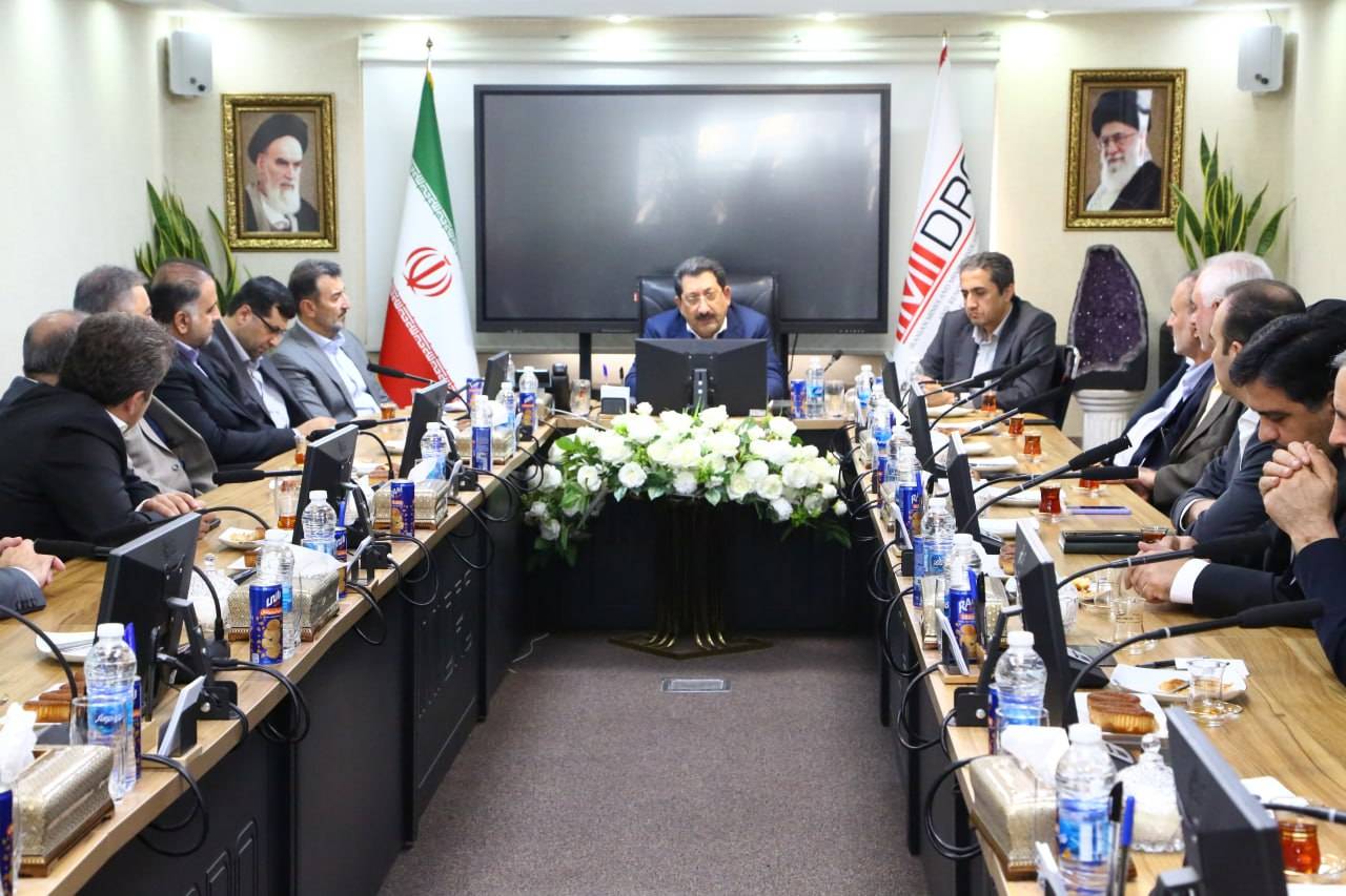 Emphasis on "development projects" and "activating mining zones" by IMIDRO / The importance of IMIDRO's role in achieving economic independence and increasing GDP