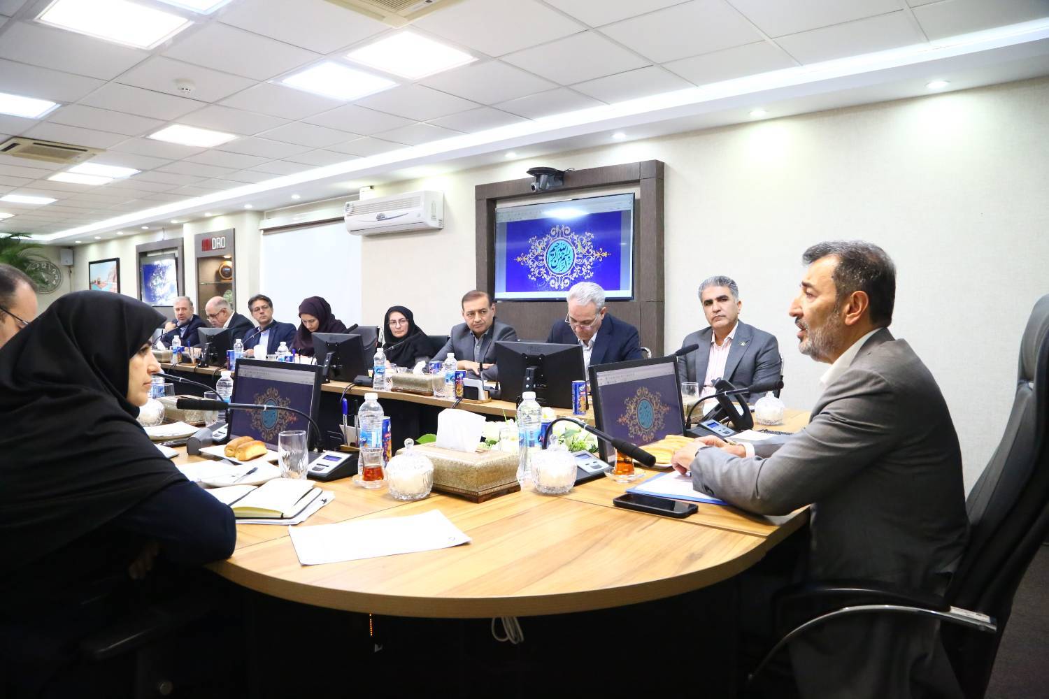 Samiei Nejad: IMPASCO should consider the eligibility of applicants in the mines assignment / Zare: Implementation and launching of 22 development projects with an investment of 3 billion Euros