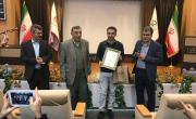 اهدای لوح تقدیر ایمیدرو به کارگردان فیلم &laquo;در گرداب انقراض&raquo;